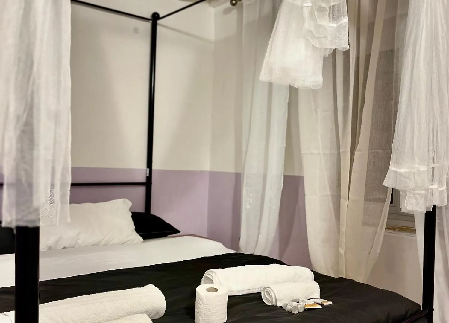 Guest house Genova Centro Affittacamere- Bagno In Comune